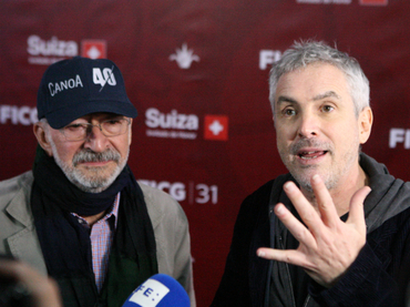 Alfonso Cuarón se presentó junto a Felipe Cazals, en el festival de Guadalajara por el aniversario 40 de la cinta "Canoa".